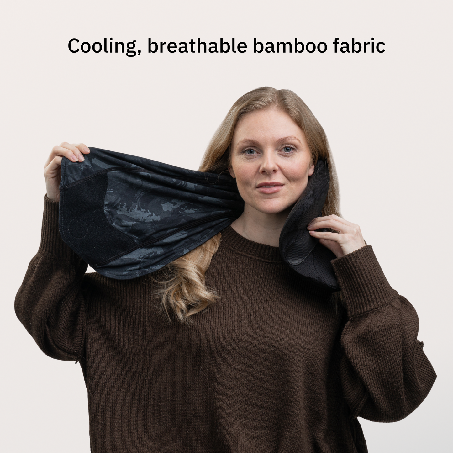 Trtl Travel Pillow Cool All Blacks Edition Officially Licensed